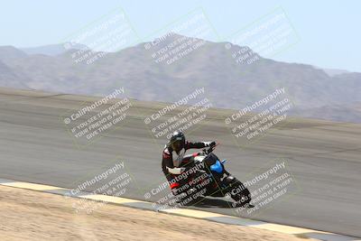 media/Apr-10-2022-SoCal Trackdays (Sun) [[f104b12566]]/Bowl (11am)/